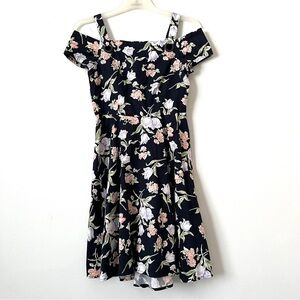 Floral Off-Shoulder Dress – Size Small – Like New